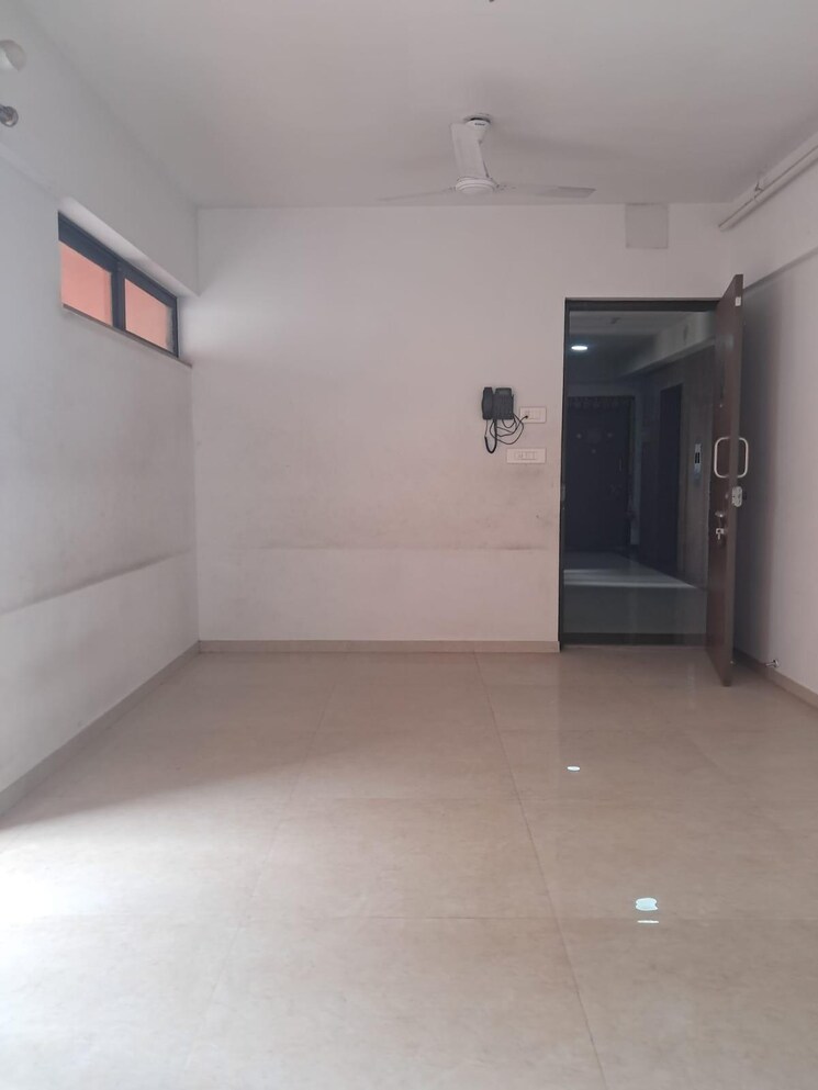 Room, virar west 1 Bedroom 475 Sq.Ft. Apartment In Virar West Palghar 9299674