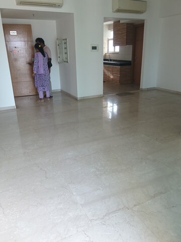 Room in 2 BHK Apartment at Tata Gurgaon Gateway, Sector 112 – for Rent