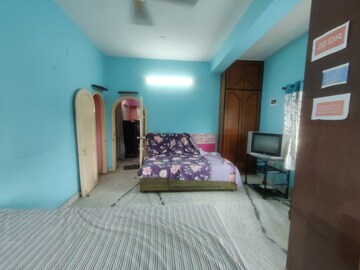 Bedroom in 2 BHK Apartment at New Alipore – for Rent