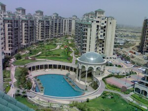 4 BHK Apartment For Sale in Sector 105