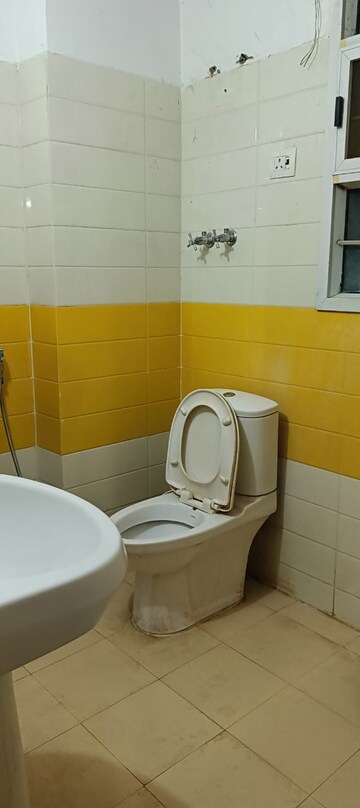 Bathroom in 3 BHK Apartment at Eldeco Eternia, Sitapur Road – for Rent