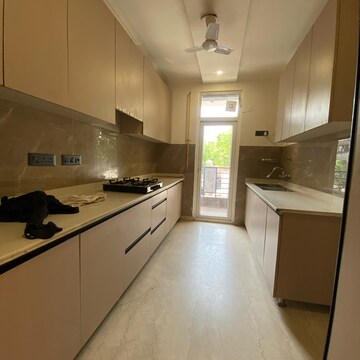 Kitchen in 4 BHK Builder Floor at Chattarpur – for Rent