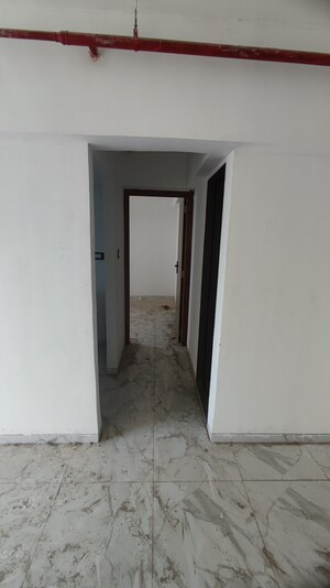 Room in 1 BHK Apartment at Chinchbunder – for Sale