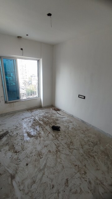 1 BHK Apartment For Sale in Chinchbunder