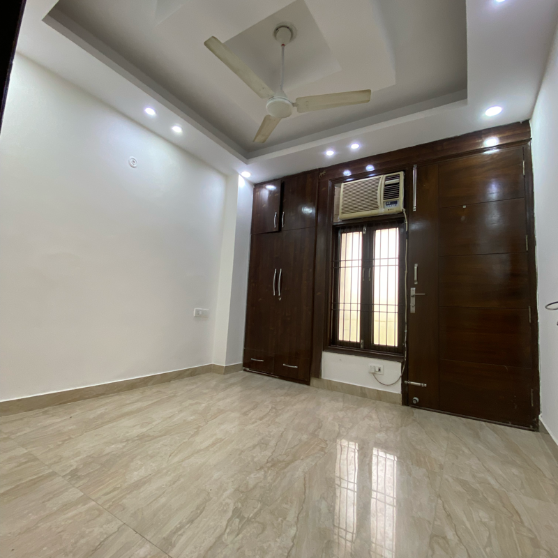 2 BHK + Servant Room Builder Floor For Rent in Chattarpur
