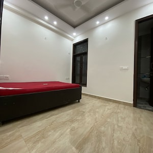 Master Bedroom in 2 BHK Builder Floor at Chattarpur – for Rent