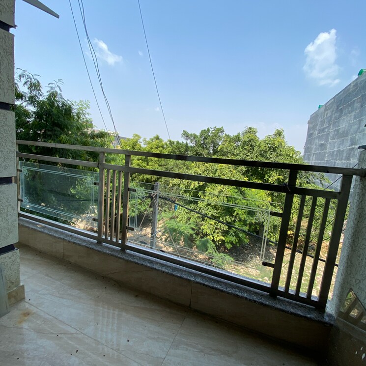 Balcony, chattarpur 2 Bedroom 900 Sq.Ft. Builder Floor In Chattarpur Delhi 9299738