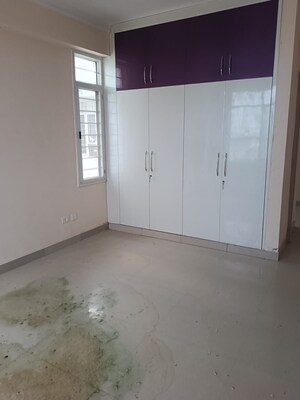 Room in 3 BHK Apartment at Eldeco Eternia, Sitapur Road – for Rent