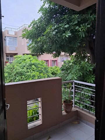 Balcony in 2 BHK Builder Floor at SS The Lilac, Sector 49 – for Rent