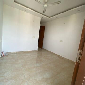 Room in 1 BHK Builder Floor at Chattarpur – for Rent