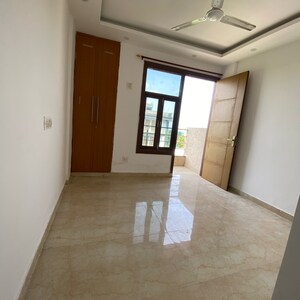 Room in 1 BHK Builder Floor at Chattarpur – for Rent