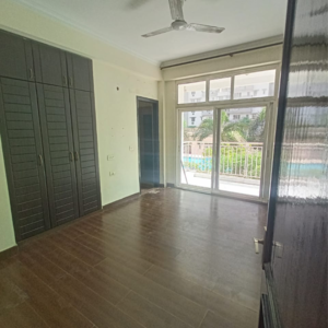 Room in 3 BHK Apartment at Mahagun Maestro, Sector 75 – for Sale
