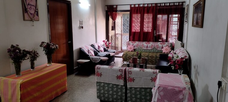 Living Room, amrapali-ananda-dham 2 Bedroom 1100 Sq.Ft. Apartment In Kalighat Kolkata 9299782