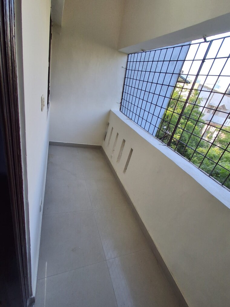 Balcony, vasant kunj 3 Bedroom 1300 Sq.Ft. Apartment In Vasant Kunj Delhi 9299790