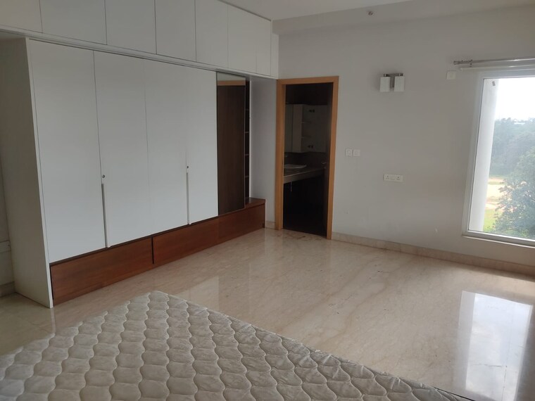 Room, embassy-oasis 4 Bedroom 4045 Sq.Ft. Apartment In Frazer Town Bangalore 9299821