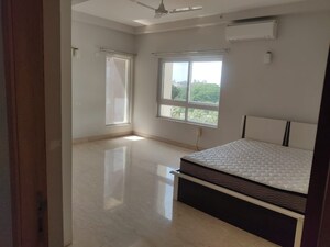 Bedroom in 4 BHK Apartment at Embassy Oasis, Frazer Town – for Rent