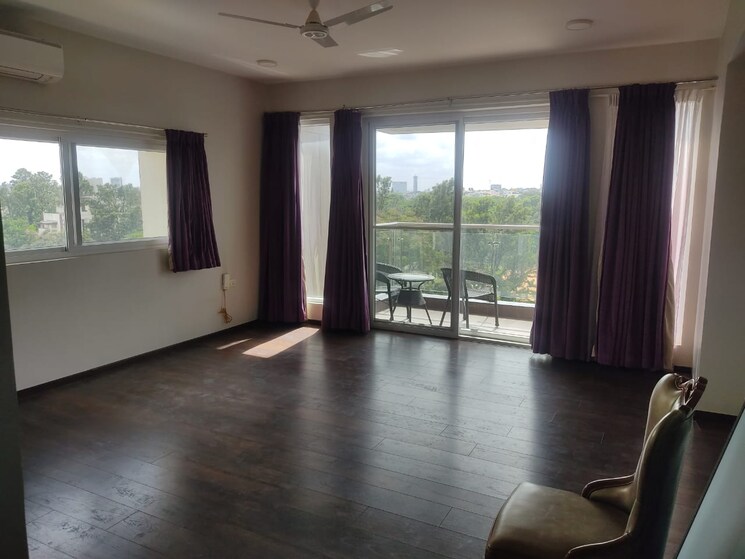 Room, embassy-oasis 4 Bedroom 4045 Sq.Ft. Apartment In Frazer Town Bangalore 9299821