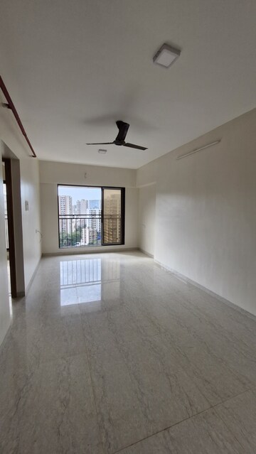 Room in 2 BHK Apartment at Sunteck City Avenue 4, Goregaon West – for Sale