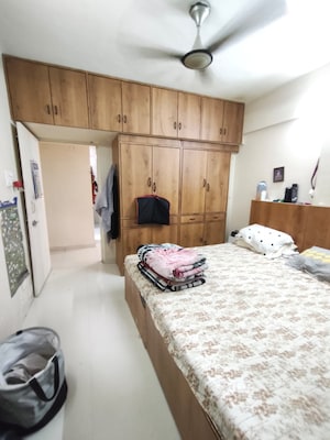 Bedroom in 2 BHK Apartment at Vadgaon Budruk – for Rent