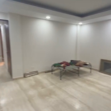 Room in 4 BHK Builder Floor at Kavi Nagar Block J – for Sale