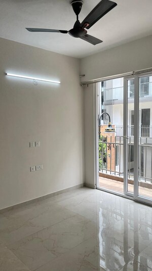 Room in 3 BHK Apartment at M3M Soulitude, Sector 89 – for Rent