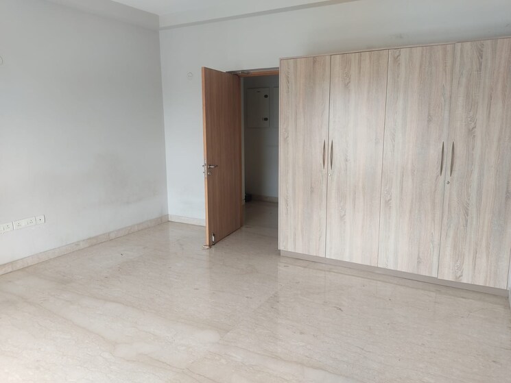 Room, sterling-finsbury-park 3 Bedroom 3600 Sq.Ft. Apartment In Haudin Road Bangalore 9299879