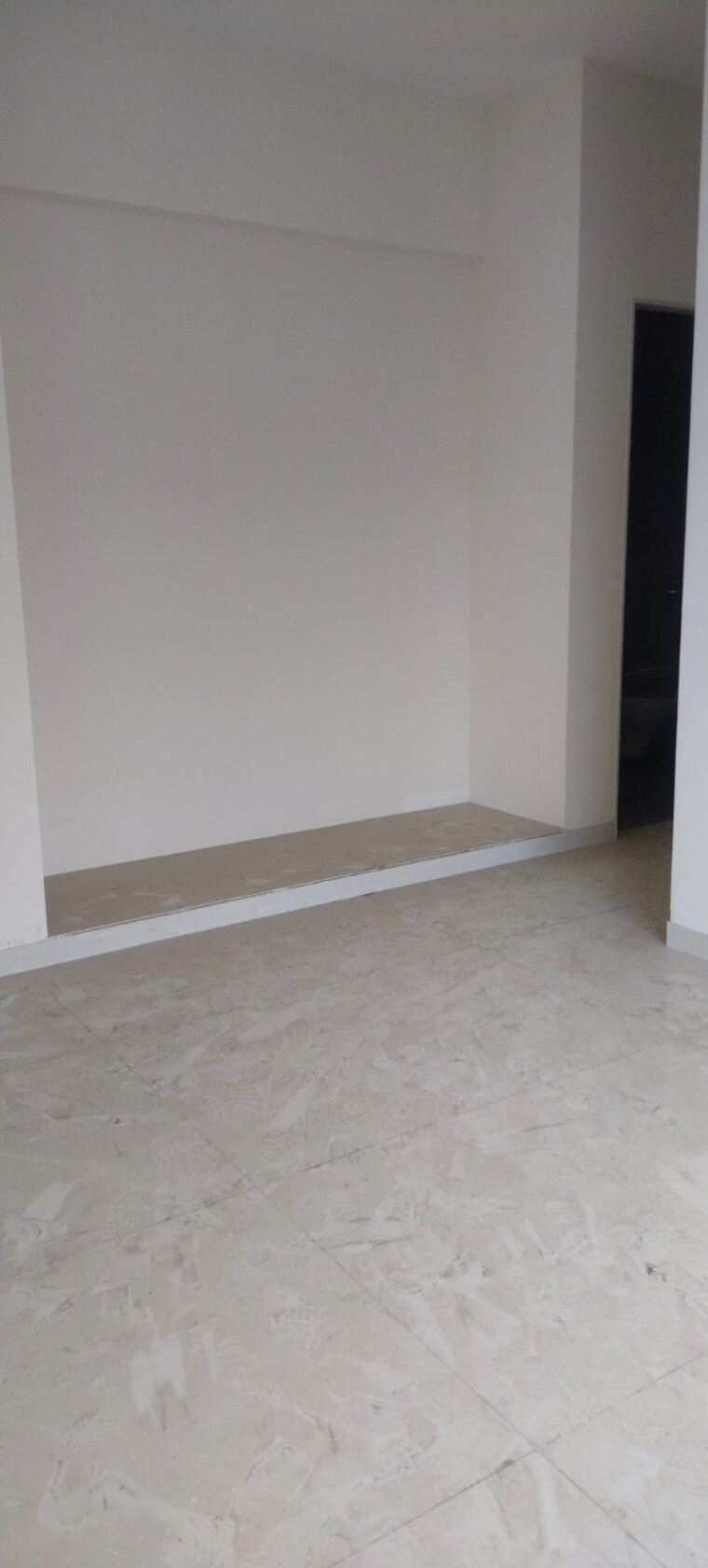 Room, vijay-orovia 3 Bedroom 869 Sq.Ft. Apartment In Ghodbunder Road Thane 9299899