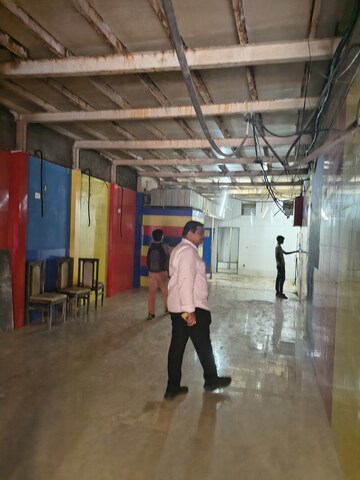  Shop For Rent in Kurla West