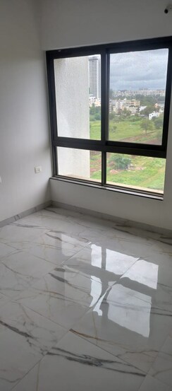 3.5 BHK Apartment For Sale in Supreme Amadore
