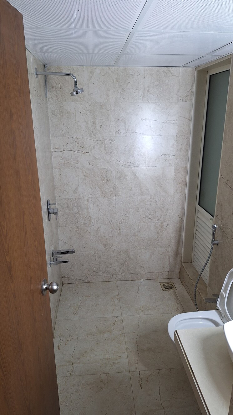 Bathroom, dosti-west-county-phase-4-dosti-pine 2 Bedroom 747 Sq.Ft. Apartment In Balkum Pada Thane 9299946