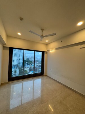Furnished Amenities in 3 BHK Apartment at Lodha Seamont, Malabar Hill – for Rent