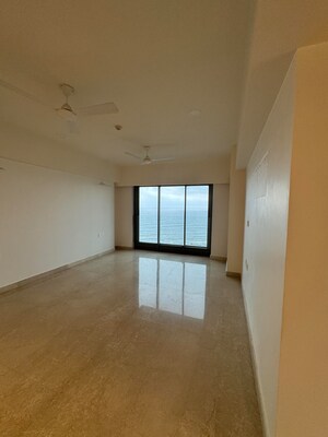 Room in 3 BHK Apartment at Lodha Seamont, Malabar Hill – for Rent