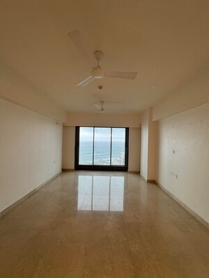 Room in 3 BHK Apartment at Lodha Seamont, Malabar Hill – for Rent