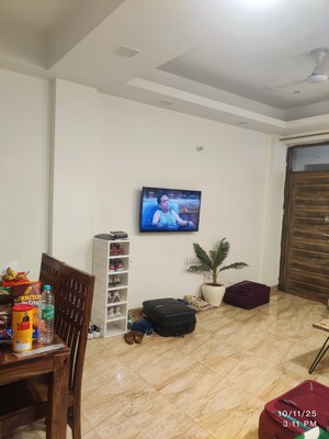 Living Room in 3 BHK Builder Floor at Sector 30 – for Rent