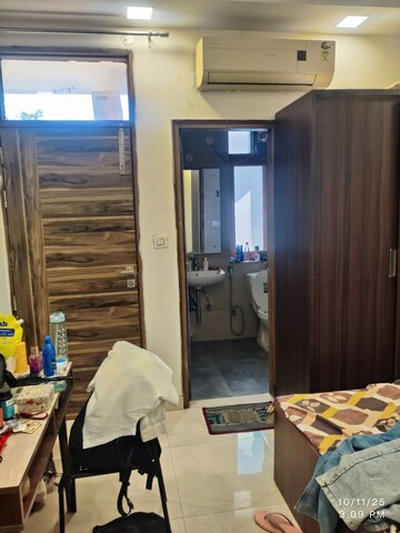 Bedroom in 3 BHK Builder Floor at Sector 30 – for Rent