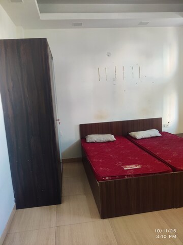 Bedroom in 3 BHK Builder Floor at Sector 30 – for Rent