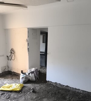 Room in 3 BHK Apartment at Durga Imperial, Kalyan East – for Rent