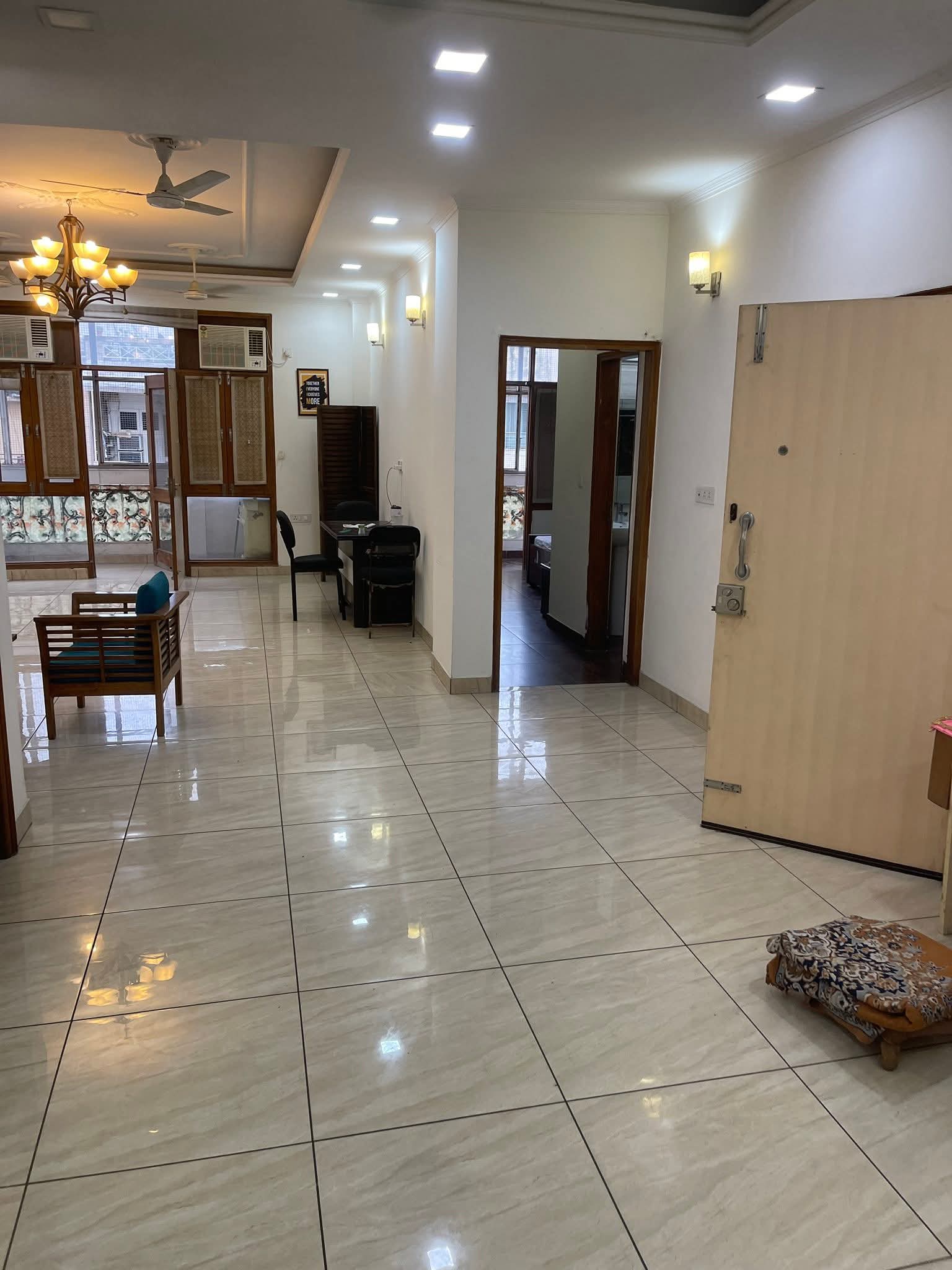 3 BHK + Extra Room Builder Floor For Rent in Lajpat Nagar