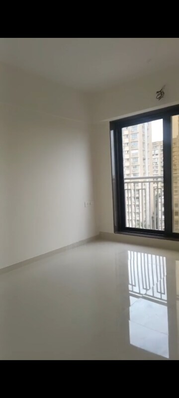 Room in 2 BHK Apartment at Sayba Orchid, Kurla East – for Rent
