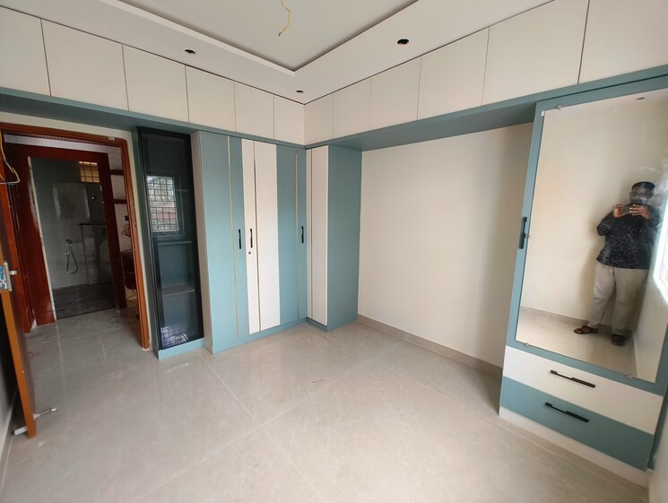 Room, lakshmi-nilayam-indiranagar 3 Bedroom 1600 Sq.Ft. Apartment In Indiranagar Bangalore 9299984