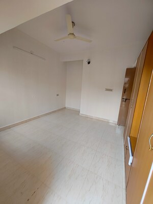 Room in 2 BHK Builder Floor at Sai Enclave Indiranagar, Indiranagar – for Rent