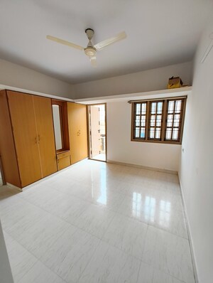 Room in 2 BHK Builder Floor at Sai Enclave Indiranagar, Indiranagar – for Rent