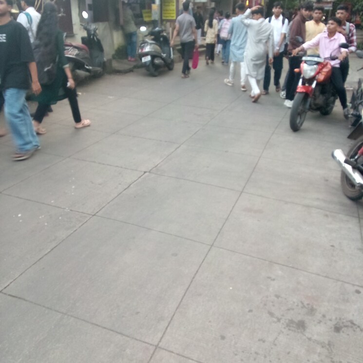  Parking, samata-chs-goregaon-west Commercial Shop 350 Sq.Ft. In Goregaon West Mumbai 9299995