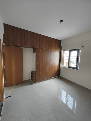 Room in 2 BHK Apartment at Kaypee Grandeur Indiranagar, Indiranagar – for Rent