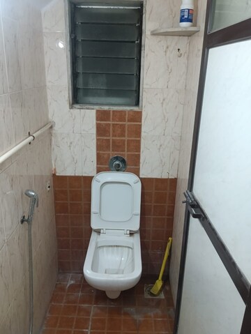 Bathroom in 3 BHK Villa at Unnat Nagar 43-44, Goregaon West – for Rent