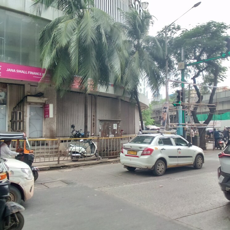  Parking, lotus-lotus-heights Commercial Showroom 2500 Sq.Ft. In Malad West Mumbai 9300029