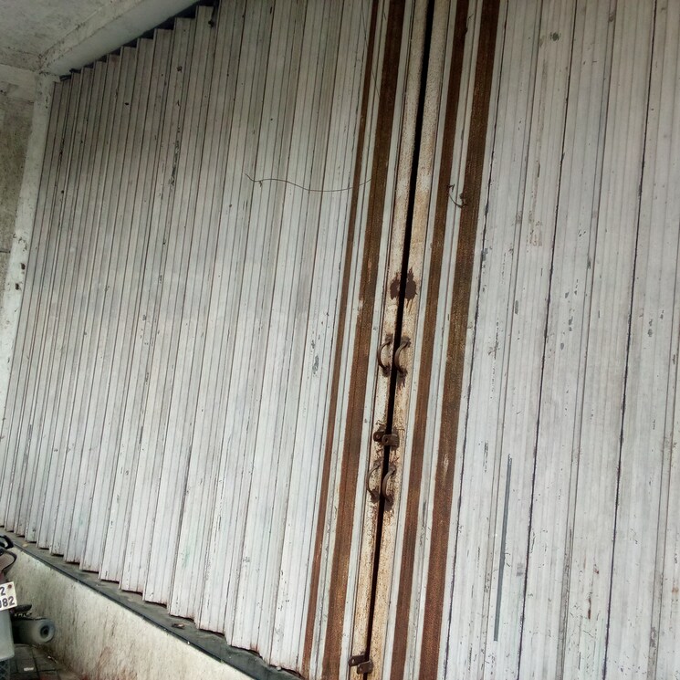 Balcony, lotus-lotus-heights Commercial Showroom 2500 Sq.Ft. In Malad West Mumbai 9300029