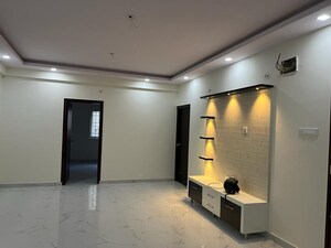 Room in 4 BHK Apartment at Brigade Gateway, Rajaji Nagar – for Rent