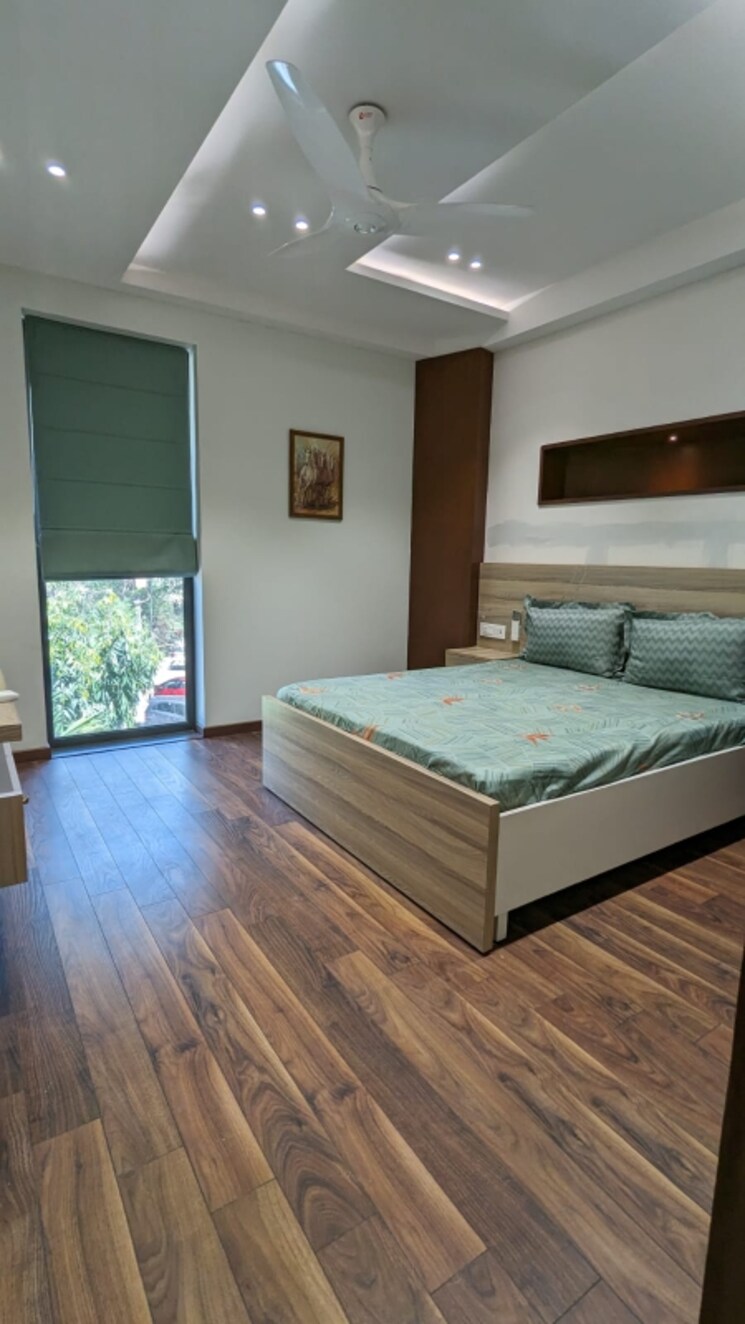 Master Bedroom, kalkaji 3 Bedroom 2500 Sq.Ft. Builder Floor In Kalkaji Delhi 9300094