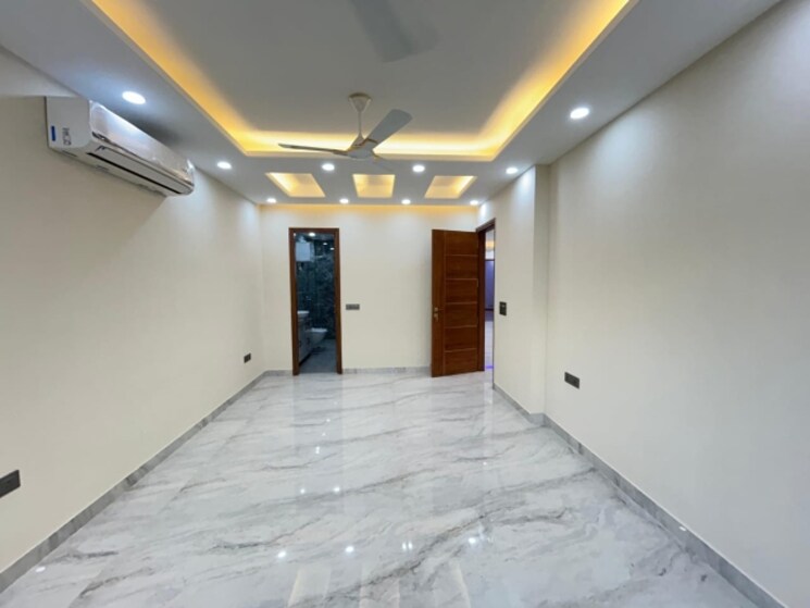 Master Bedroom, arya-chittaranjan-park 4 Bedroom 2500 Sq.Ft. Builder Floor In Kalkaji Delhi 9300096